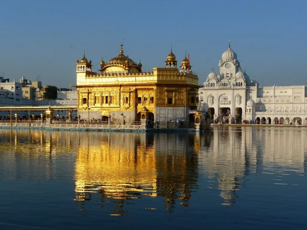 golden-temple-397886_1920.jpg